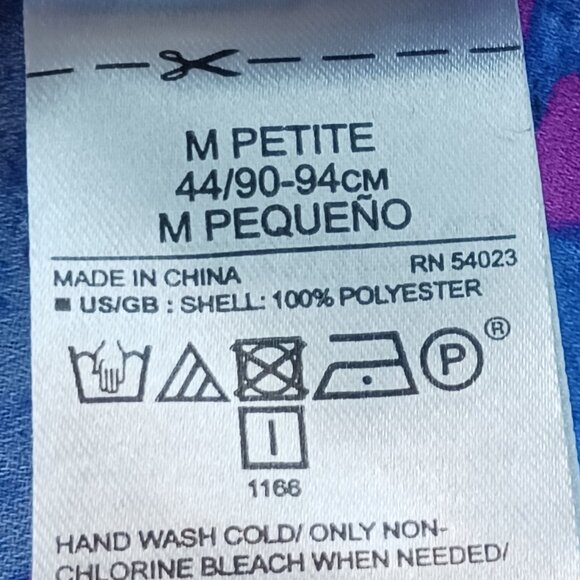 #216 3/$18 - Banana Republic Blue/Pink Short Sleeve Top Size Petite Medium - Picture 6 of 6